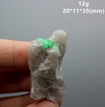 Looduslik roheline emerald mineraal-gem-klassi crystal isendite kivid ja kristallid kvartsi kristallid hiinast
