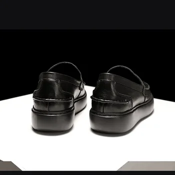 Briti moe vabaaja kingad meestele pehme paksu põhjaga disainer kingad meeste kvaliteetne meeste mokassiinkingad Ehtne Nahk sügis talv